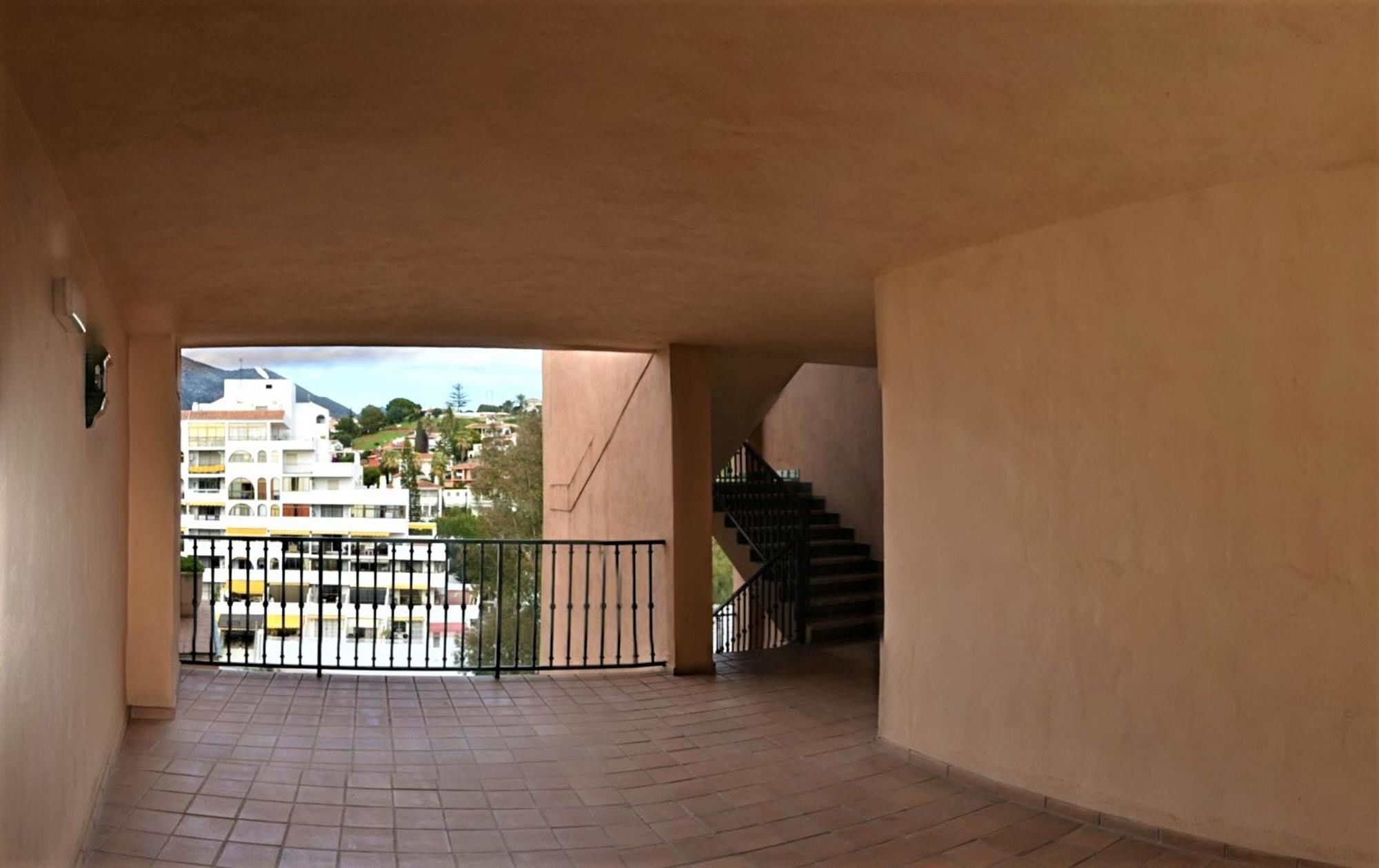 Apartment With 2 Bedrooms In Fuengirola, With Pool Access And Furnishe Exterior photo