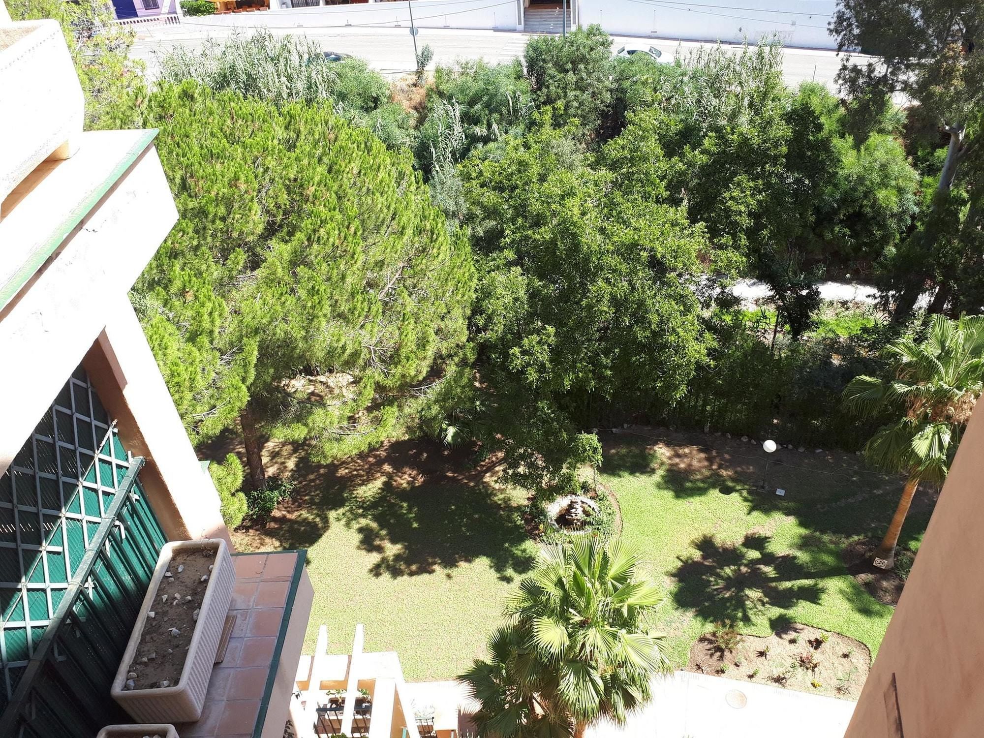 Apartment With 2 Bedrooms In Fuengirola, With Pool Access And Furnishe Exterior photo